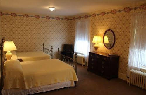 White Inn Fredonia Εξωτερικό φωτογραφία
